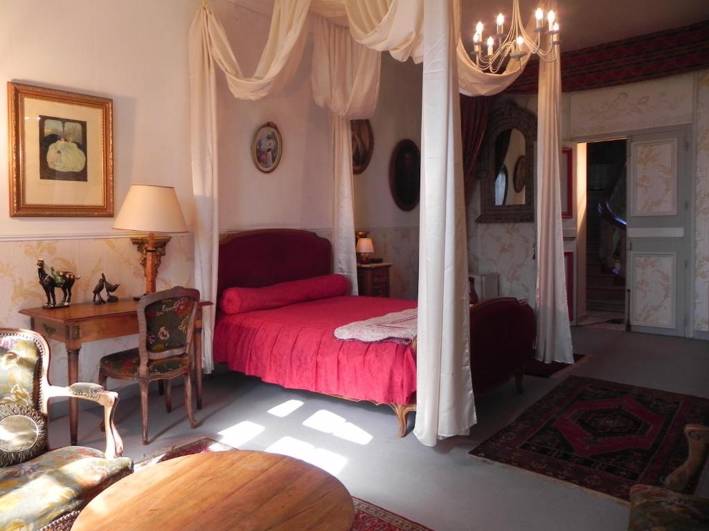 Chateau Du Bois Glaume Poligne Номер фото